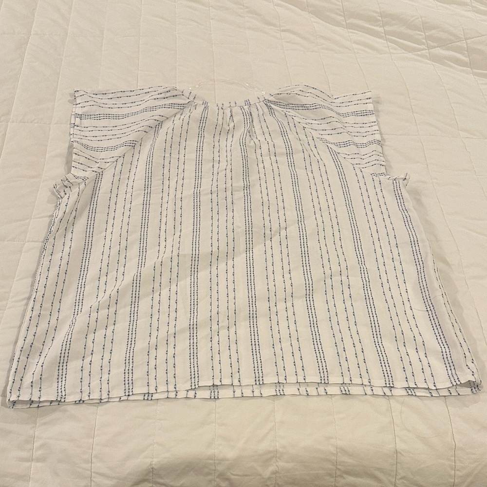 Time and Tru Blue White Striped Blouse Split Neck Flutter Sleeve Coastal Size L - Picture 2 of 6